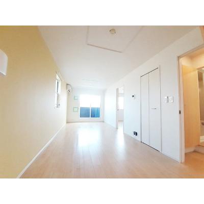 フローラ　ひまわり 201【管理NO：1-022204801-02010】 ★家具家電は申し込み後に搬入します★の物件写真2