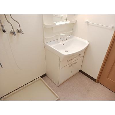 プリムラ 201【管理NO：1-013061001-02010】 ★家具家電は申し込み後に搬入します★ ★2026年11月中旬入居可能★の物件写真6