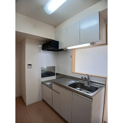 パルテール 303【管理NO：1-021189501-03030】 ★家具家電は申し込み後に搬入します★の物件写真3