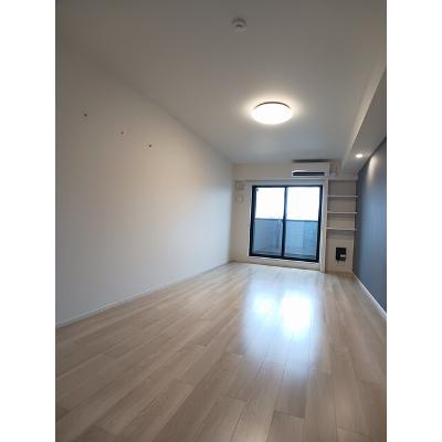 ラリュール 302【管理NO：1-027059801-03020】 ★家具家電は申し込み後に搬入します★ ★2026年10月下旬入居可能★の物件写真2