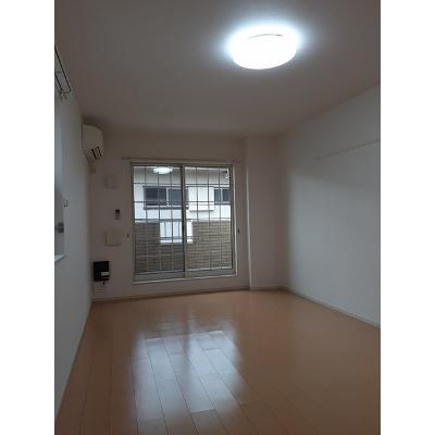 エステランサ 201【管理NO：1-017856201-02010】 ★家具家電は申し込み後に搬入します★ ★2026年11月下旬入居可能★の物件写真2