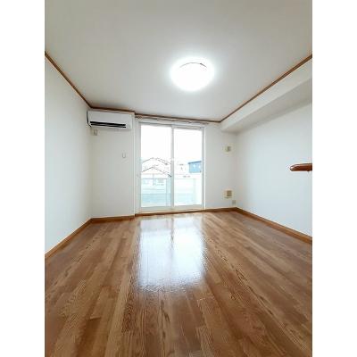 サザンクロス 203【管理NO：1-012693101-02030】 ★家具家電は申し込み後に搬入します★ ★2026年11月上旬入居可能★の物件写真2