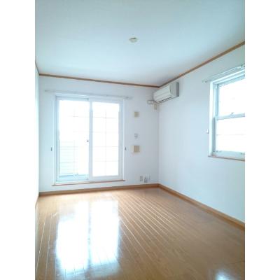 ピアン・ピアーノ 201【管理NO：1-012618801-02010】 ★家具家電は申し込み後に搬入します★ ★2026年11月中旬入居可能★の物件写真2