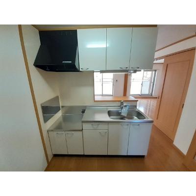 ヴィアラッテア 102【管理NO：1-011986801-01020】 ★家具家電は申し込み後に搬入します★ ★2026年11月下旬入居可能★の物件写真3