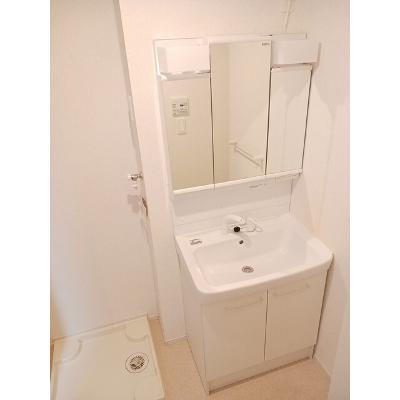 オアシス 101【管理NO：1-023301101-01010】 ★家具家電は申し込み後に搬入します★の物件写真6