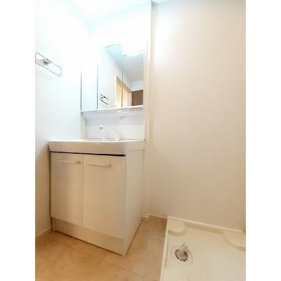 葉月 105【管理NO：1-027611201-01040】 ★家具家電は申し込み後に搬入します★の物件写真6