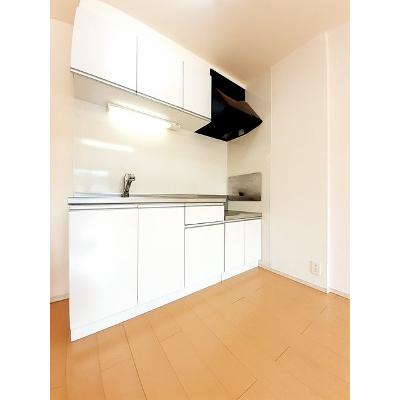 セレノ 202【管理NO：1-018638901-02020】 ★家具家電は申し込み後に搬入します★ ★2026年12月上旬入居可能★の物件写真3