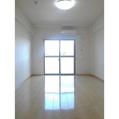 ルイシャトレ鏡 204【管理NO：1-018759501-02040】 ★家具家電は申し込み後に搬入します★ ★2026年12月上旬入居可能★の物件写真2