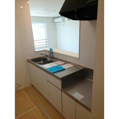 カルフールオリゾンⅡ　Ｃ 101【管理NO：1-021581203-01010】 ★家具家電は申し込み後に搬入します★ ★2026年12月中旬入居可能★の物件写真3