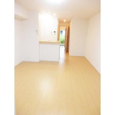 スペリアージュ 103【管理NO：1-020961601-01030】 ★家具家電は申し込み後に搬入します★の物件写真2