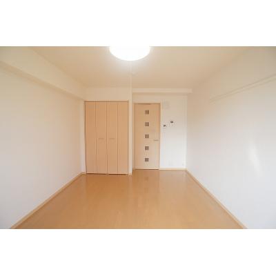 グロースリング 304【管理NO：1-016511301-03040】 ★家具家電は申し込み後に搬入します★ ★2026年10月下旬入居可能★の物件写真2