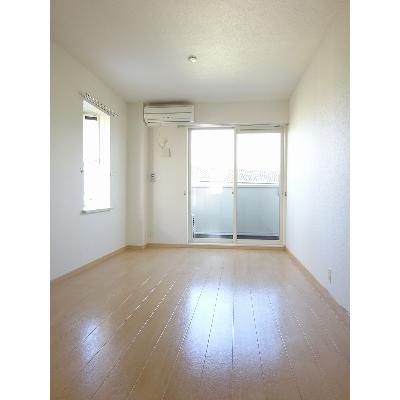 エクセレンテ　ソレアード　Ｂ 201【管理NO：1-015926002-02010】 ★家具家電は申し込み後に搬入します★ ★2026年11月下旬入居可能★の物件写真2
