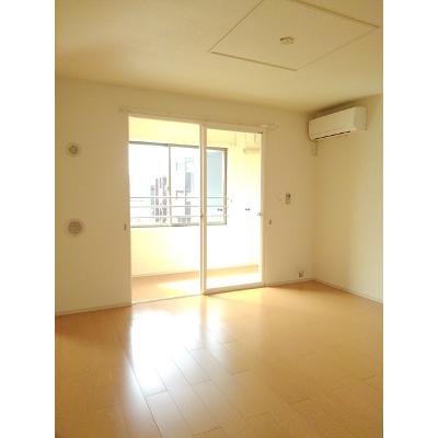 ミント 203【管理NO：1-019496601-02030】 ★家具家電は申し込み後に搬入します★ ★2026年12月中旬入居可能★の物件写真2