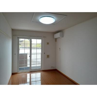 プリーマヴィラ　Ⅱ 102【管理NO：1-013872902-01020】 ★家具家電は申し込み後に搬入します★ ★2026年11月下旬入居可能★の物件写真2