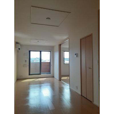サニー　グレース 202【管理NO：1-019465001-02020】 ★家具家電は申し込み後に搬入します★ ★2026年10月下旬入居可能★の物件写真2