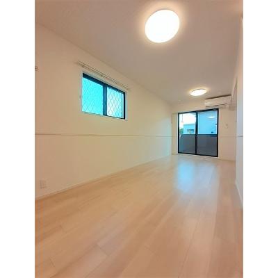 コア 105【管理NO：1-027064801-01040】 ★家具家電は申し込み後に搬入します★ ★2026年10月下旬入居可能★の物件写真2