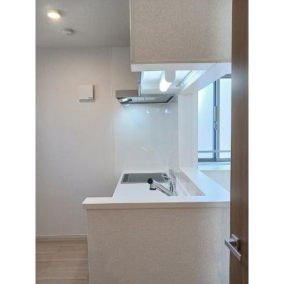 ペルソナ 203【管理NO：1-027631201-02030】 ★家具家電は申し込み後に搬入します★ ★2026年11月下旬入居可能★の物件写真3