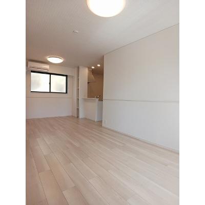サンセールⅧ 102【管理NO：1-028324001-01020】 ★家具家電は申し込み後に搬入します★の物件写真2