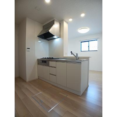 シャングリラⅠ 101【管理NO：1-028158801-01010】 ★家具家電は申し込み後に搬入します★ ★2026年12月中旬入居可能★の物件写真3