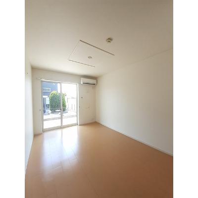 ピュア 103【管理NO：1-018070501-01030】 ★家具家電は申し込み後に搬入します★ ★2026年11月下旬入居可能★の物件写真2