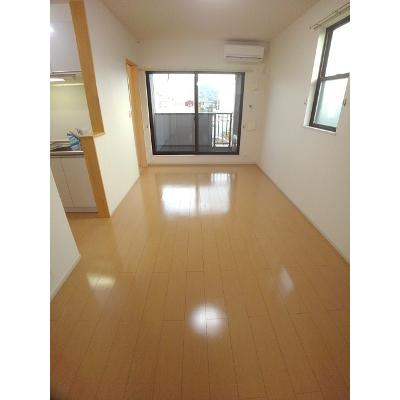 宇多津町新開アパート 202【管理NO：1-018244801-02020】 ★家具家電は申し込み後に搬入します★ ★2026年12月中旬入居可能★の物件写真2