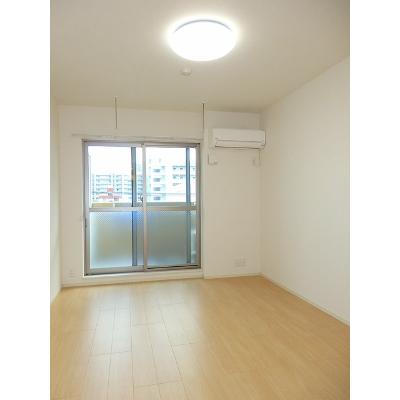Ｍ＆Ｒ 302【管理NO：1-023702601-03020】 ★家具家電は申し込み後に搬入します★ ★2026年11月上旬入居可能★の物件写真2