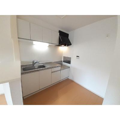 ブリーゼ一番館 201【管理NO：1-018858501-02010】 ★家具家電は申し込み後に搬入します★ ★2026年10月下旬入居可能★の物件写真3