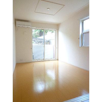 ヌーベル　アンジュⅢ 101【管理NO：1-017543801-01010】 ★家具家電は申し込み後に搬入します★ ★2026年10月中旬入居可能★の物件写真2
