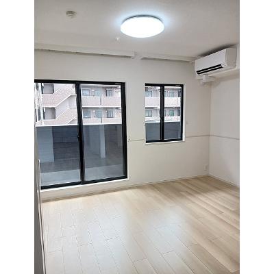メゾン・ド・フロレゾン 305【管理NO：1-028257201-03050】 ★家具家電は申し込み後に搬入します★の物件写真2