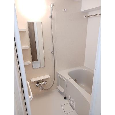 メゾン・ド・フロレゾン 304【管理NO：1-028257201-03040】 ★家具家電は申し込み後に搬入します★の物件写真4