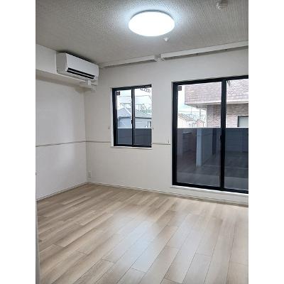 メゾン・ド・フロレゾン 202【管理NO：1-028257201-02020】 ★家具家電は申し込み後に搬入します★の物件写真2