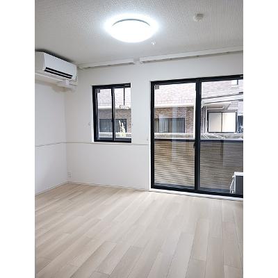 メゾン・ド・フロレゾン 104【管理NO：1-028257201-01040】 ★家具家電は申し込み後に搬入します★の物件写真2