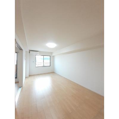 ダウンタウンヒルズ 302【管理NO：1-024840501-03020】 ★家具家電は申し込み後に搬入します★ ★2026年10月中旬入居可能★の物件写真2