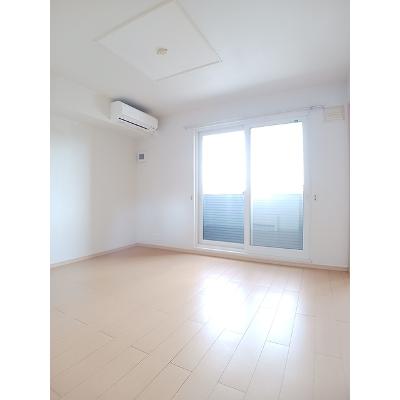 ＲＥＲＡ　Ⅰ 202【管理NO：1-015596801-02020】 ★家具家電は申し込み後に搬入します★の物件写真2