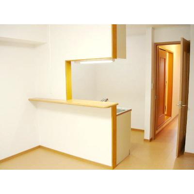 リファインドⅢ 205【管理NO：1-015340301-02050】 ★家具家電は申し込み後に搬入します★ ★2026年11月下旬入居可能★の物件写真2