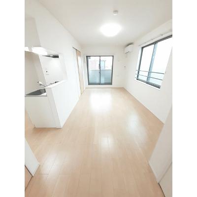 コンフォール・メゾン 305【管理NO：1-024161101-03050】 ★家具家電は申し込み後に搬入します★ ★2026年10月下旬入居可能★の物件写真2