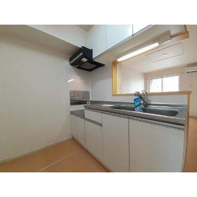 アプローズ 102【管理NO：1-017734901-01020】 ★家具家電は申し込み後に搬入します★ ★2026年10月下旬入居可能★の物件写真3