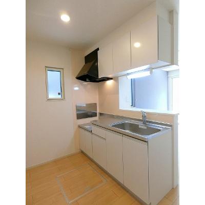 グラン・シャリオ　Ｂ 103【管理NO：1-023159102-01030】 ★家具家電は申し込み後に搬入します★ ★2026年11月上旬入居可能★の物件写真3