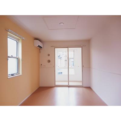 ファミーユ 102【管理NO：1-019578601-01020】 ★家具家電は申し込み後に搬入します★ ★2026年12月上旬入居可能★の物件写真2