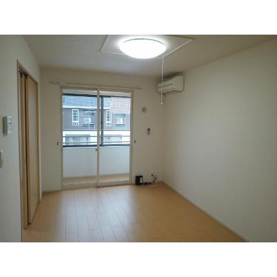 ハイ・アイランド　Ⅱ 202【管理NO：1-017130902-02020】 ★家具家電は申し込み後に搬入します★ ★2026年12月上旬入居可能★の物件写真2