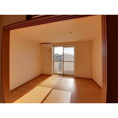 リバーシャロー 206【管理NO：1-005348401-02050】 ★家具家電は申し込み後に搬入します★ ★2026年11月下旬入居可能★の物件写真2