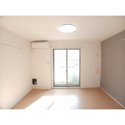 ラ・ルーチェ 103【管理NO：1-019611401-01030】 ★家具家電は申し込み後に搬入します★ ★2026年11月下旬入居可能★の物件写真2