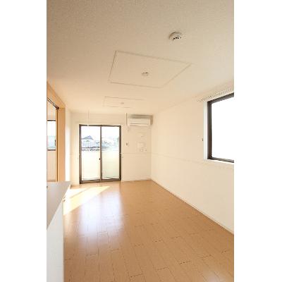 ウエスト・モイⅢ 202【管理NO：1-020284801-02020】 ★家具家電は申し込み後に搬入します★ ★2026年11月上旬入居可能★の物件写真2