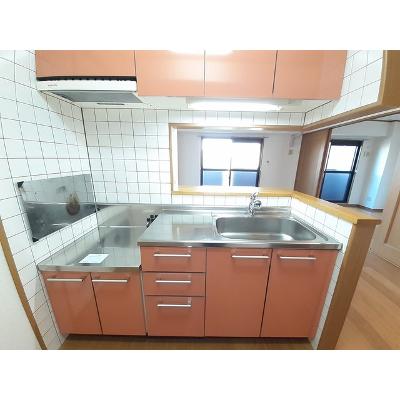 ソレアード山香 203【管理NO：1-012361901-02030】 ★家具家電は申し込み後に搬入します★ ★2026年11月下旬入居可能★の物件写真3