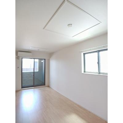 サンリットＭ 101【管理NO：1-023785201-01010】 ★家具家電は申し込み後に搬入します★ ★2026年11月下旬入居可能★の物件写真2
