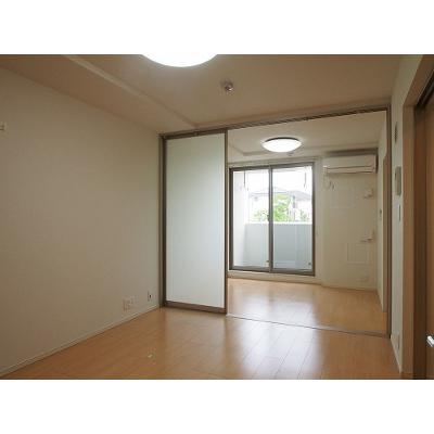 グランシャリオ 201【管理NO：1-022818601-02010】 ★家具家電は申し込み後に搬入します★ ★2026年12月上旬入居可能★の物件写真2