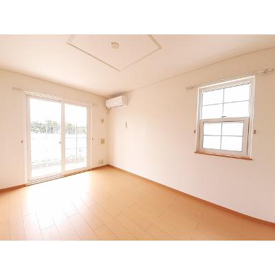 メゾンブリアンⅡ 103【管理NO：1-014101701-01030】 ★家具家電は申し込み後に搬入します★ ★2026年11月下旬入居可能★の物件写真2