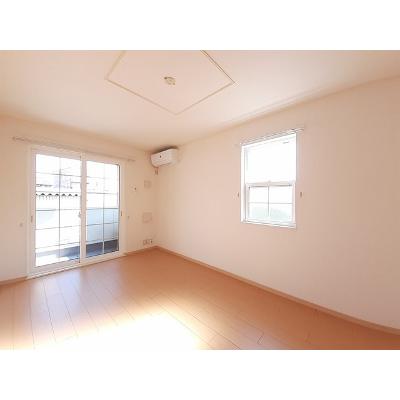 サンシャイン 101【管理NO：1-016049001-01010】 ★家具家電は申し込み後に搬入します★ ★2026年10月下旬入居可能★の物件写真2