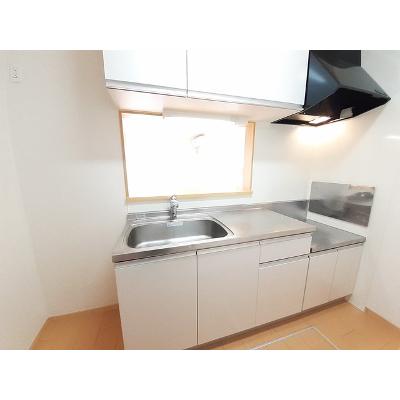 サンシャイン 101【管理NO：1-016049001-01010】 ★家具家電は申し込み後に搬入します★ ★2026年10月下旬入居可能★の物件写真3