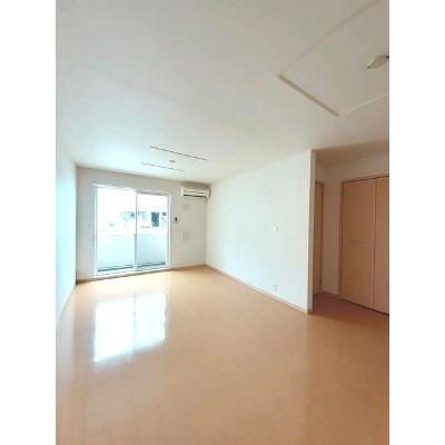 エスポア　トロワ 103【管理NO：1-015194001-01030】 ★家具家電は申し込み後に搬入します★ ★2026年11月下旬入居可能★の物件写真2